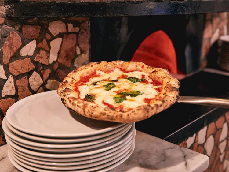 The Art of Neapolitan Pizza: A Michelin Chef’s Masterclass to Perfect Homemade Perfection