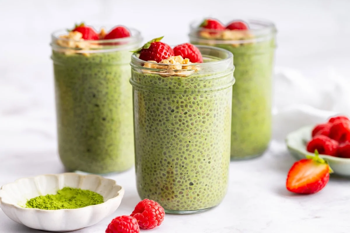 5-MIN FUEL: Whip Up Delicious Matcha Chia Pudding!