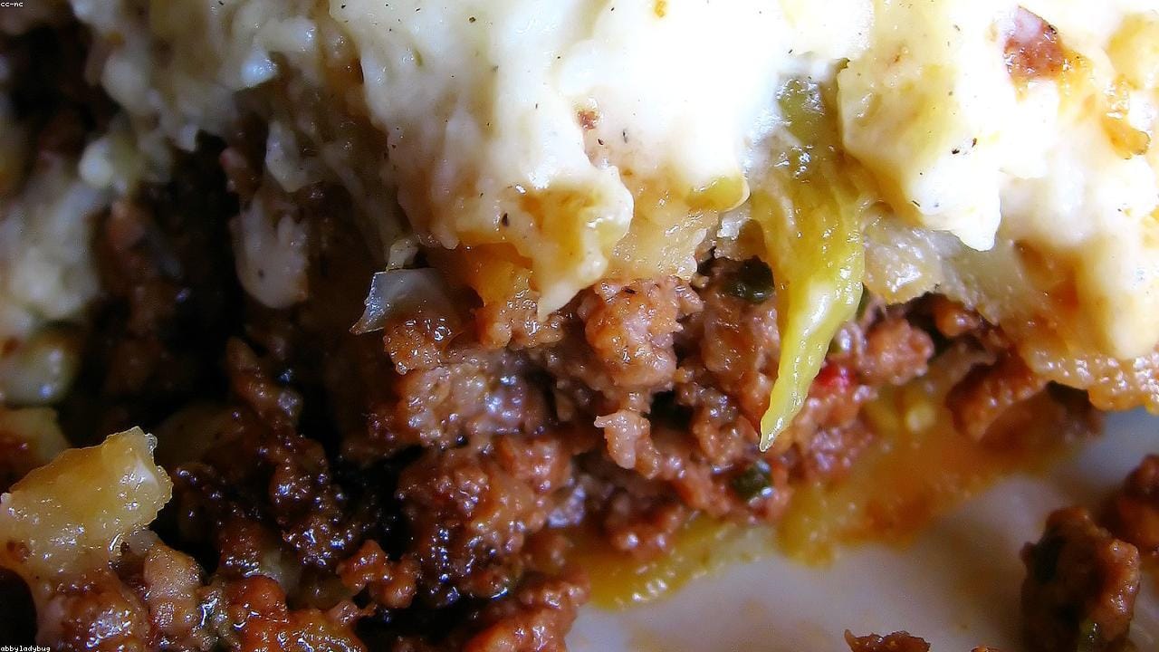 Moussaka à la Grande Tradition: An Ode to Mediterranean Craftsmanship